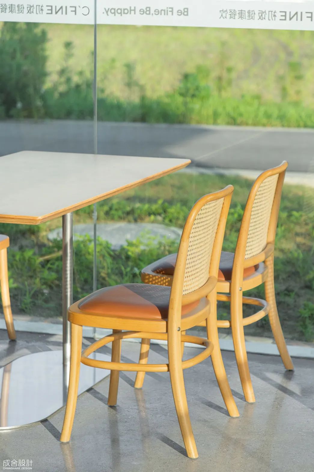 經(jīng)典曲木椅 經(jīng)典曲木椅